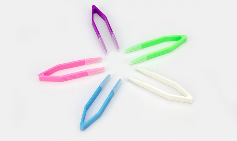 Пінцет для контактної лінзи (6 см)