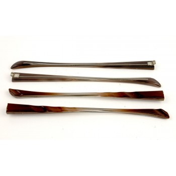 Завушник пластиковий світло-коричневий широкий із подвійним шарніром (рифлений)