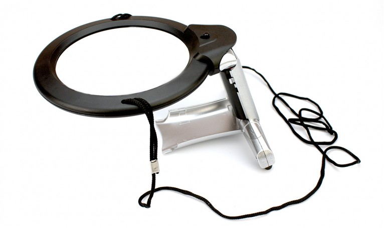 Лупа пластикова 11B-1 з підсвіткою