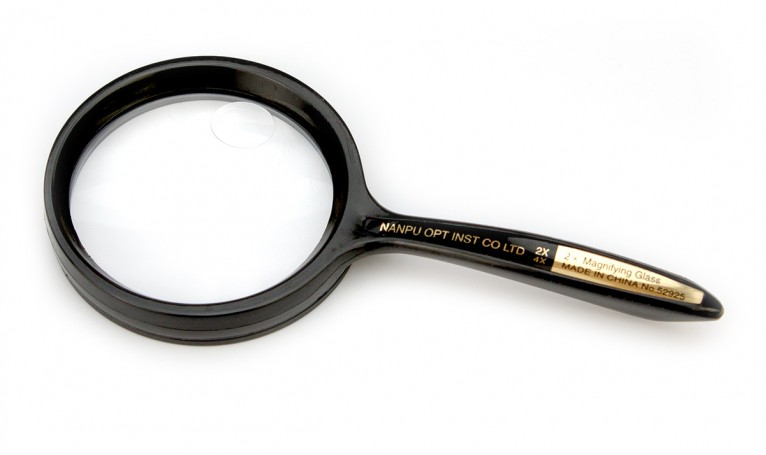 Лупа пластикова M52925